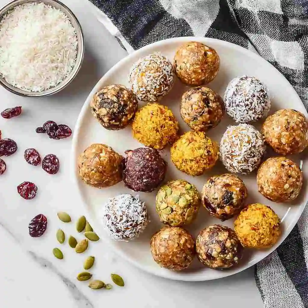 Energy Balls With 6 Delicious Flavors
